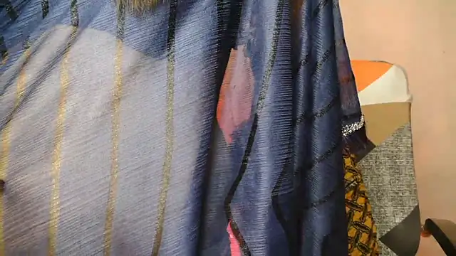 Cute-Hazel's cam snapshot