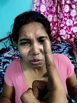 Hotty-Moni's cam snapshot