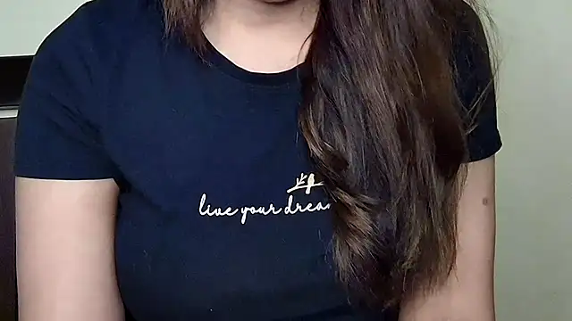 Naina_For_You's cam snapshot