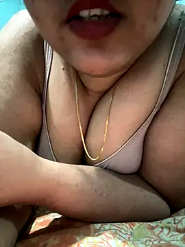 lesbianpussylickerr's cam snapshot