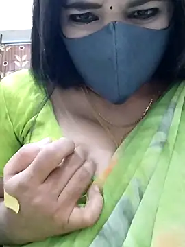 hottamil_honey_couples's cam snapshot