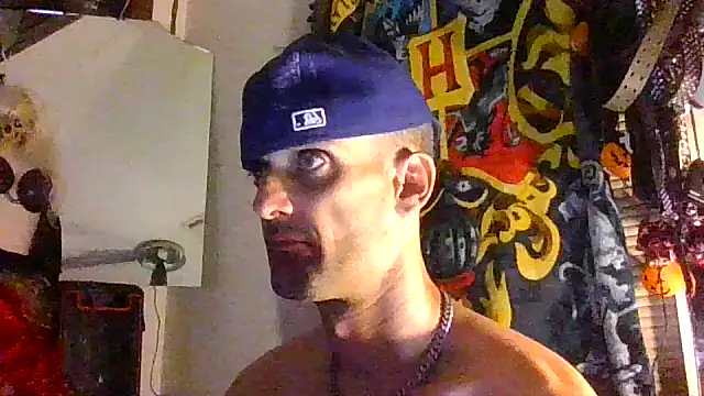 slinginbigD's cam snapshot