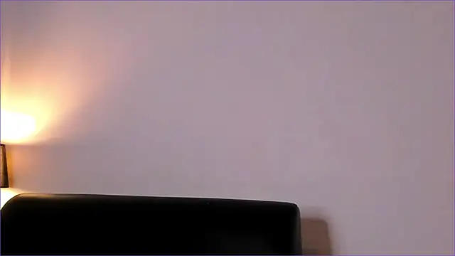 BradLeon_'s cam snapshot