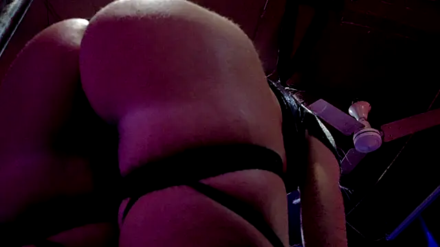 MadisonMarie live sex cam