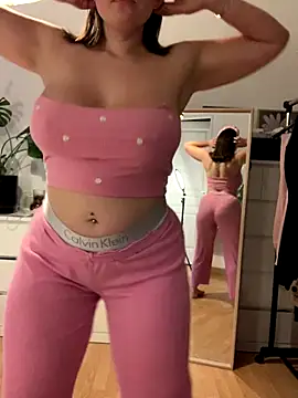 Chloe-taa live sex cam