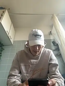 Toyjungee live sex cam