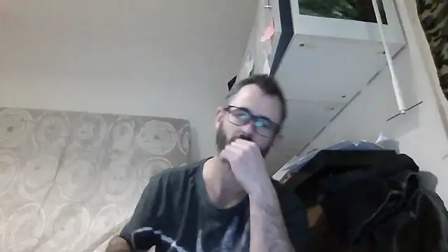 whatYwantMorrre live sex cam