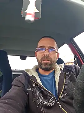 Thomas043 live sex cam