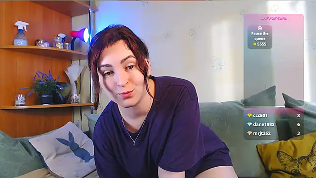 Caroline1995 live sex cam