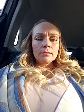 Bondgirl_013 live sex cam