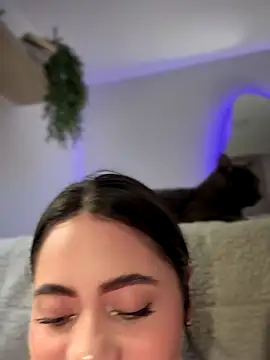 Aryrosee live sex cam