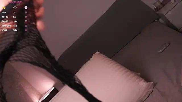 _Your_fenka_ live sex cam