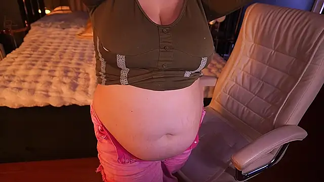 LiliyaMoon live sex cam