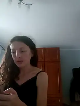 AlisKiv's cam snapshot