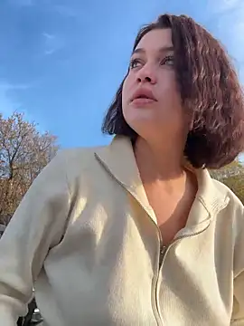 KikiWatson live sex cam