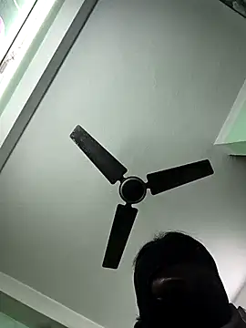 Sreeepujaaaapujaaaa's cam snapshot