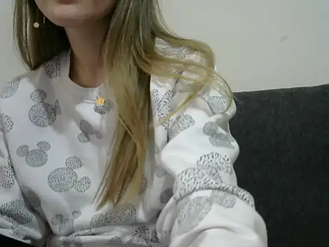 Erii18's cam snapshot