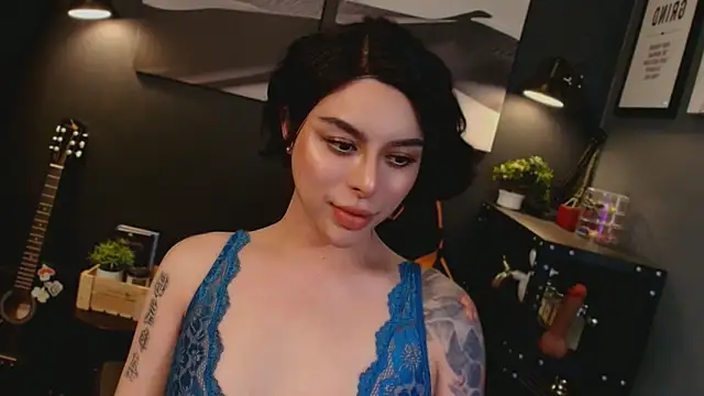 callmeLUNA live sex cam