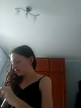 AlisKiv's cam snapshot