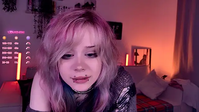 Lollyshy live sex cam