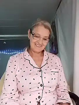 irinamaux live sex cam