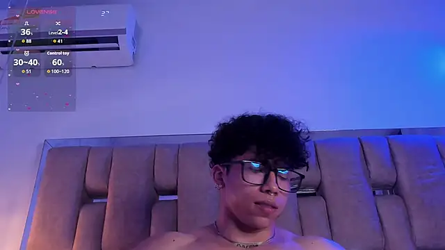 AkazaBoy_ live sex cam