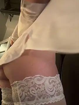 miamellycious live sex cam