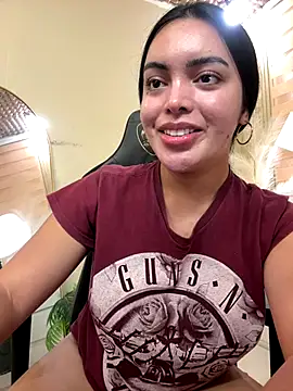 TS-SimplyTheBest live sex cam