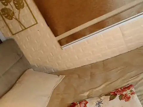 yourdevilsweettsx live sex cam