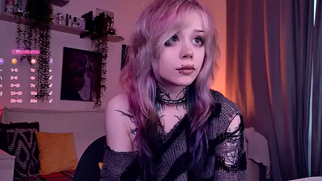 Lollyshy live sex cam