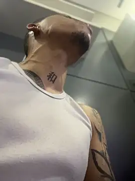 AlphaMasterXxx live sex cam