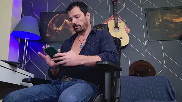 ChrisKox live sex cam