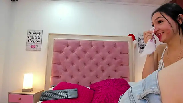 CelesteBaker live sex cam