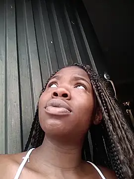 Nahomyyy live sex cam