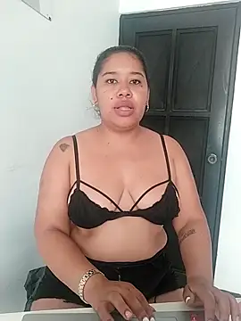 Sarahy-'s cam snapshot