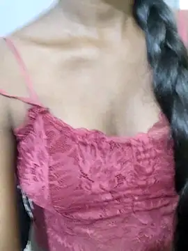 Simran_0011's cam snapshot