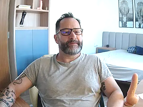 lorenzoDaddy live sex cam