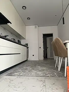 CurlyLara live sex cam