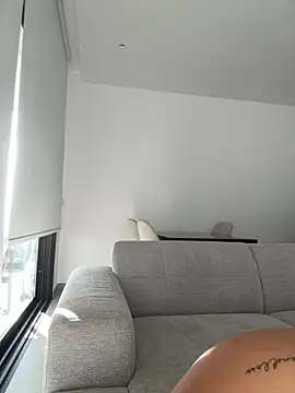 krissiswrld- live sex cam