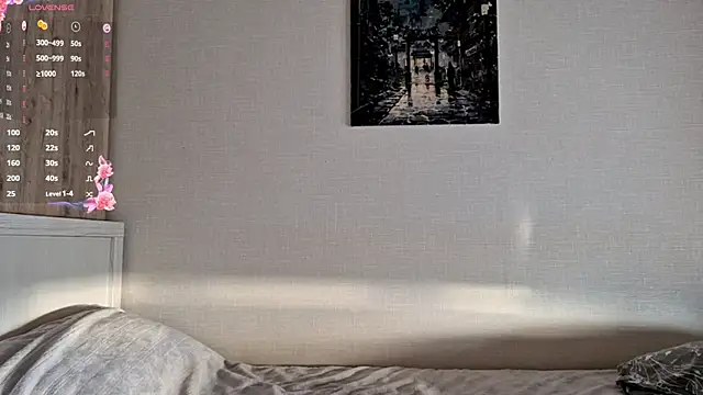 BritniMaddocks live sex cam