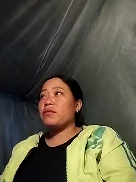 Nadia-a live sex cam