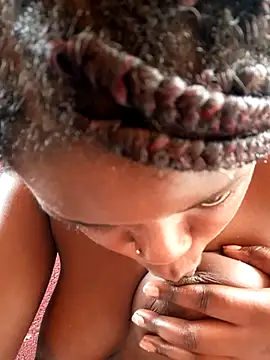 Sarie_sho live sex cam