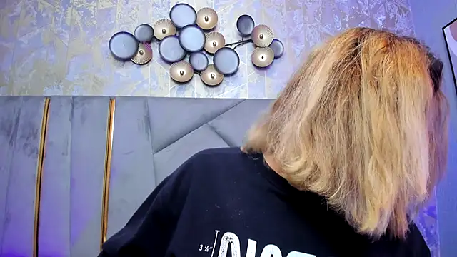 TomLondon_ live sex cam