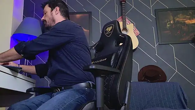 ChrisKox live sex cam