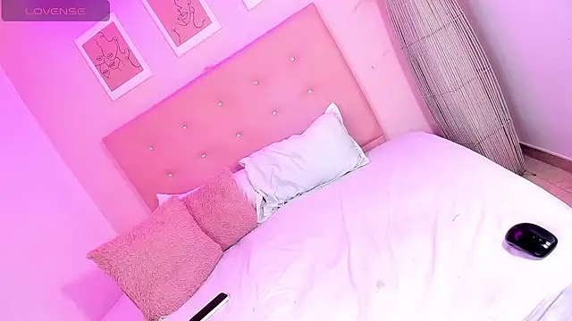 ANNIE_DOLCE_ live sex cam