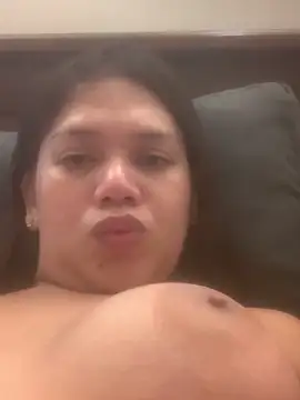 UrMajesticGODDESS live sex cam