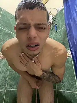 Matt_your_master_ live sex cam