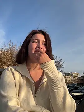 KikiWatson live sex cam