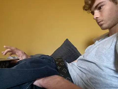 Randy9222 live sex cam