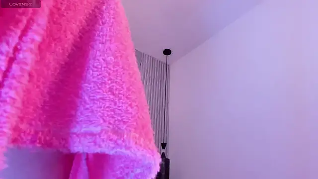 valery_blaxer's cam snapshot